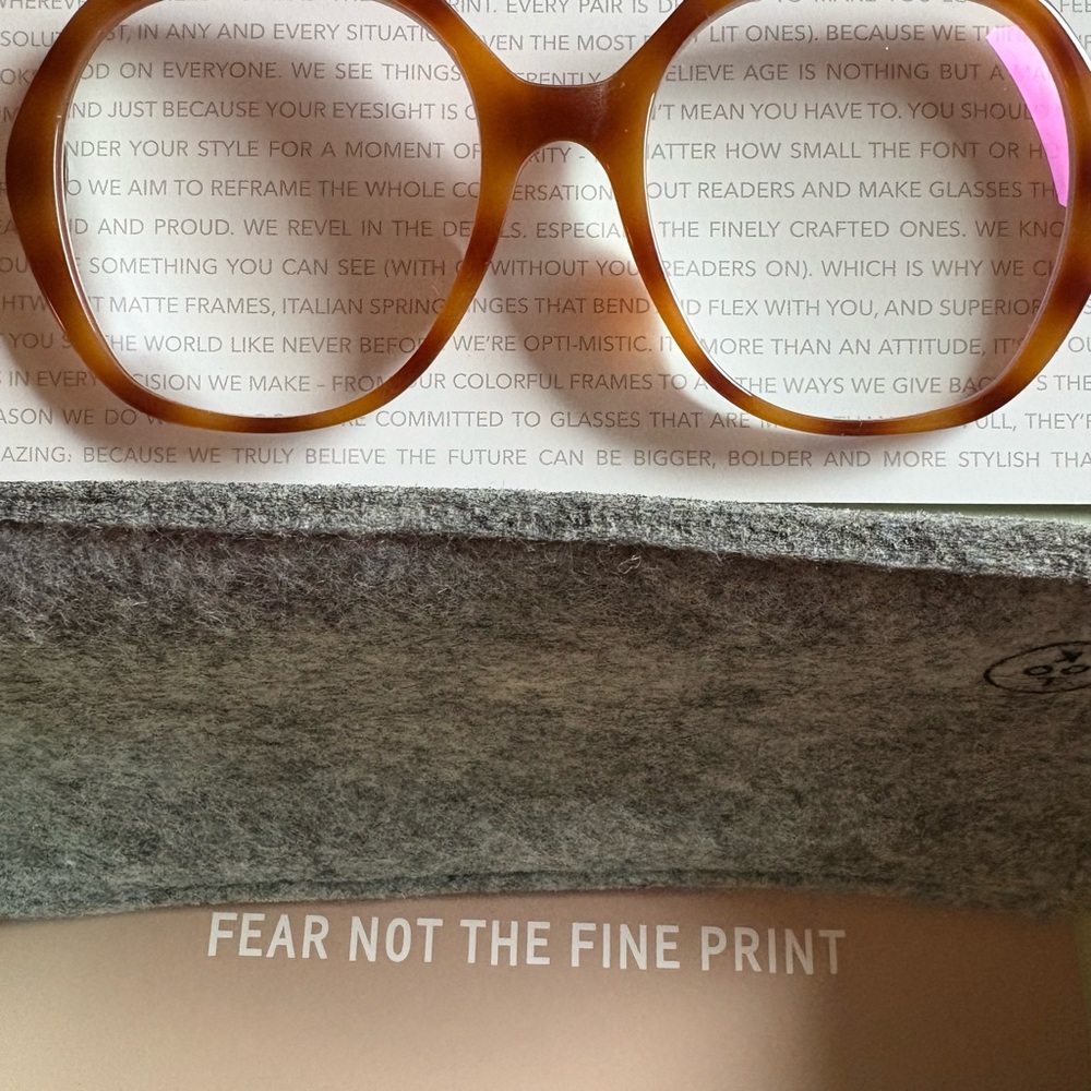 Look Optic Readers 2.50 - NIB w/felt case. - Picture 4 of 5